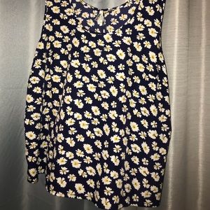 Live 4 Truth floral tank top. Plus Size